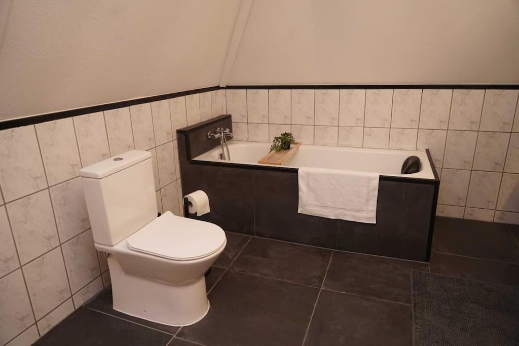 Ruim Appartement In Utrecht. Buitenkant foto